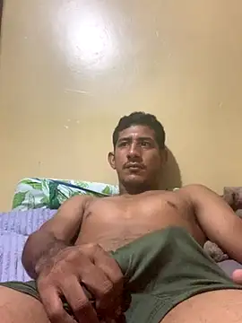 Snapshot of Andreson26 chatting on November 22, 2025, 2:27 pm Andreson26 online show from November 22, 2025, 2:27 pm