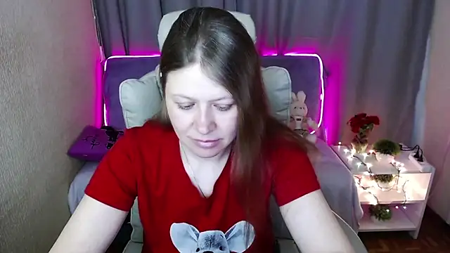 alekasamui online show from March 13, 2025, 1:43 am