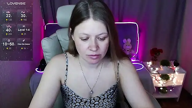 alekasamui online show from March 20, 2025, 1:46 am