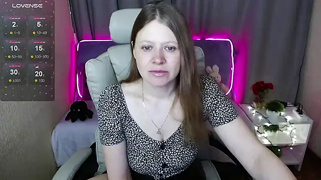 alekasamui online show from March 10, 2025, 10:13 pm