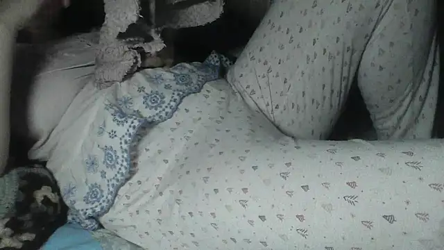 Alma Evelynne online show from February 15, 2026, 7:46 pm