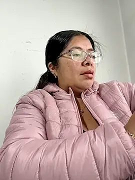 Snapshot of __valentina18 chatting on October 3, 2025, 1:12 pm   valentina18 online show from October 3, 2025, 1:12 pm