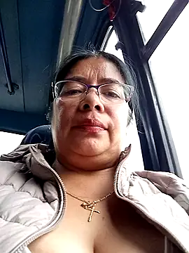 Snapshot of __valentina18 chatting on March 21, 2025, 4:40 pm   valentina18 online show from March 21, 2025, 4:40 pm