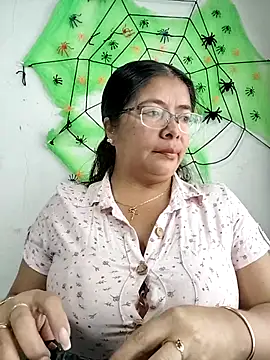 Snapshot of __valentina18 chatting on October 10, 2025, 1:12 pm   valentina18 online show from October 10, 2025, 1:12 pm