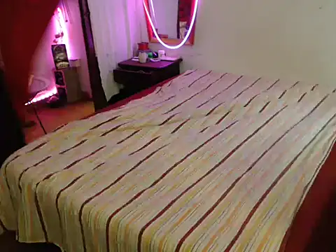 Snapshot of deftoolceles chatting on September 25, 2025, 9:54 pm deftoolceles online show from September 25, 2025, 9:54 pm