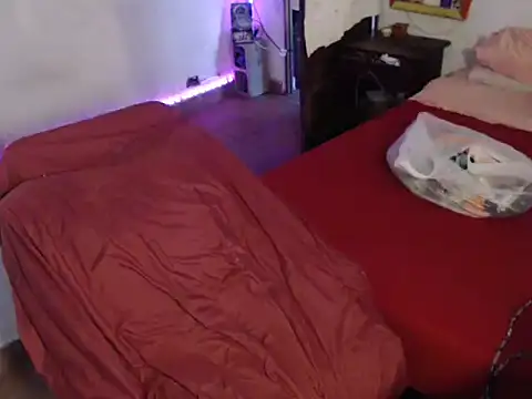 Snapshot of deftoolceles chatting on December 17, 2025, 8:25 pm deftoolceles online show from December 17, 2025, 8:25 pm