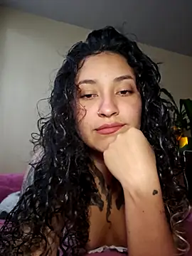 Snapshot of im_ffer chatting on November 16, 2025, 9:19 pm im ffer online show from November 16, 2025, 9:19 pm