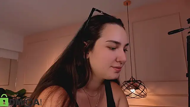 ava blue online show from March 5, 2026, 7:32 pm