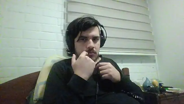 hung weeb online show from May 25, 2026, 5:18 am
