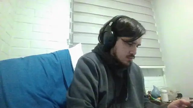 hung weeb online show from May 31, 2026, 5:46 am