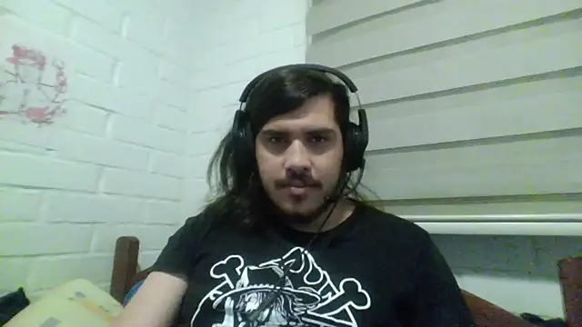 Snapshot of hung_weeb chatting on March 25, 2026, 2:55 am hung weeb online show from March 25, 2026, 2:55 am