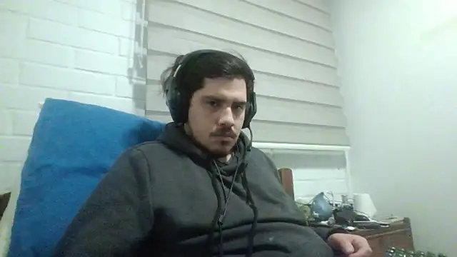 hung weeb online show from May 7, 2026, 1:21 am