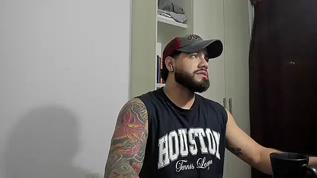 Snapshot of _Coddygold_ chatting on December 15, 2025, 11:20 pm Coddygold online show from December 15, 2025, 11:20 pm