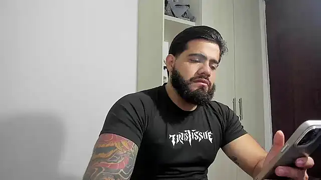 Snapshot of _Coddygold_ chatting on October 28, 2025, 12:04 pm Coddygold online show from October 28, 2025, 12:04 pm