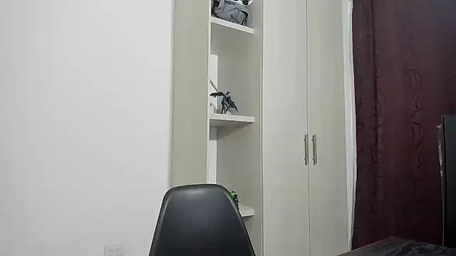 Snapshot of _Coddygold_ chatting on November 21, 2025, 12:04 pm Coddygold online show from November 21, 2025, 12:04 pm