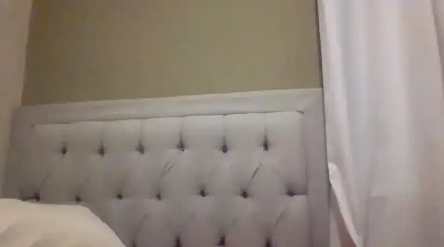 Snapshot of Tomthelong chatting on January 16, 2025, 8:22 am Tomthelong online show from January 16, 2025, 8:22 am