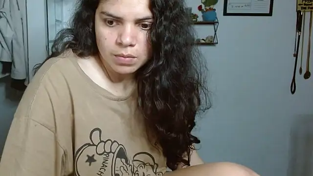 Snapshot of Nikkykora15 chatting on October 25, 2025, 1:27 am Nikkykora15 online show from October 25, 2025, 1:27 am