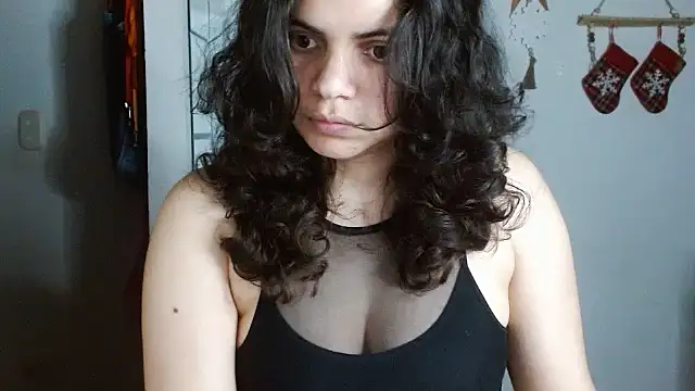 Snapshot of Nikkykora15 chatting on December 4, 2025, 11:04 pm Nikkykora15 online show from December 4, 2025, 11:04 pm