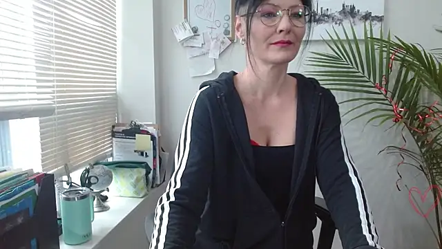 City Kat online show from April 10, 2026, 2:13 pm