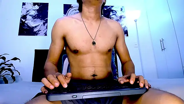 Snapshot of Eiden_allenx chatting on November 12, 2025, 11:03 am Eiden allenx online show from November 12, 2025, 11:03 am