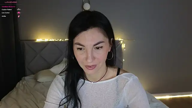 Snapshot of Mary_love16 chatting on November 10, 2025, 6:51 am Mary love16 online show from November 10, 2025, 6:51 am