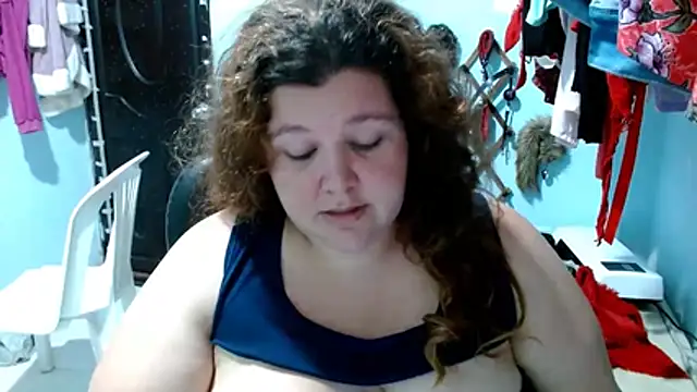 Snapshot of squirt322bbw chatting on December 3, 2025, 6:18 pm squirt322bbw online show from December 3, 2025, 6:18 pm