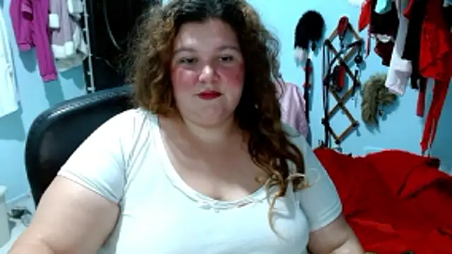 Snapshot of squirt322bbw chatting on December 2, 2025, 6:53 pm squirt322bbw online show from December 2, 2025, 6:53 pm