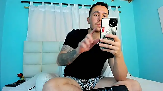 Snapshot of juan__jimenez chatting on October 18, 2025, 7:49 pm juan jimenez online show from October 18, 2025, 7:49 pm