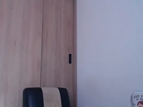 Snapshot of ChrisDamon chatting on October 5, 2025, 1:57 pm ChrisDamon online show from October 5, 2025, 1:57 pm