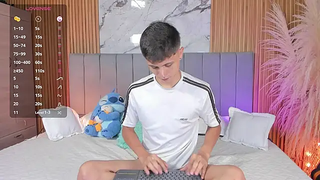 DustinLevine online show from April 2, 2026, 12:23 pm