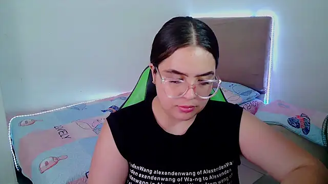  alicia z online show from February 6, 2025, 9:06 pm