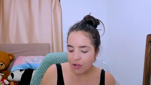  alicia z online show from February 6, 2026, 4:08 am