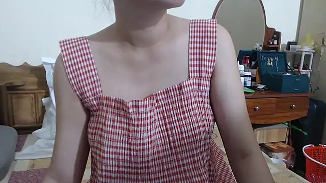 Snapshot of Beauty_Asian_Tina chatting on December 2, 2025, 1:50 am Beauty Asian Tina online show from December 2, 2025, 1:50 am