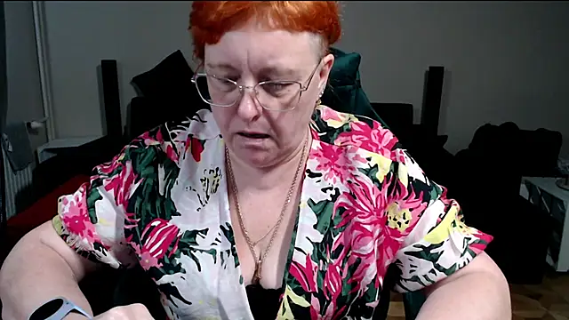 Snapshot of JoannaAndNeighbour chatting on February 24, 2026, 1:01 pm JoannaAndNeighbour online show from February 24, 2026, 1:01 pm