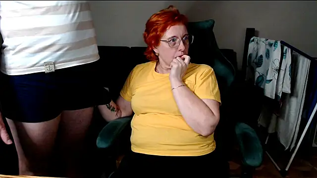 Snapshot of JoannaAndNeighbour chatting on January 31, 2026, 7:12 pm JoannaAndNeighbour online show from January 31, 2026, 7:12 pm