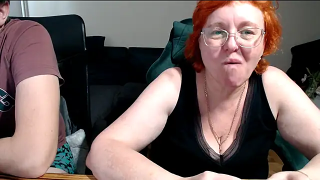 Snapshot of JoannaAndNeighbour chatting on February 20, 2026, 10:39 am JoannaAndNeighbour online show from February 20, 2026, 10:39 am