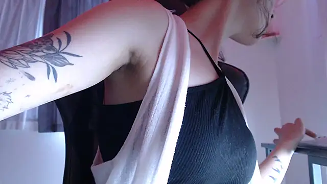 YumieCp online show from October 7, 2025, 2:56 am