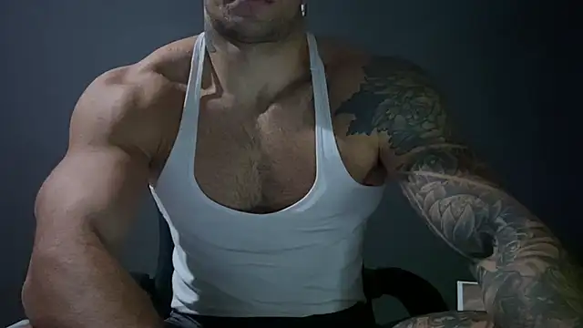 Snapshot of Mr_YourGod chatting on December 6, 2024, 5:47 am Mr YourGod online show from December 6, 2024, 5:47 am