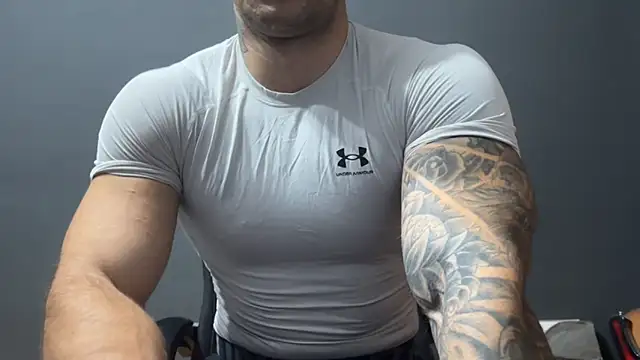 Snapshot of Mr_YourGod chatting on November 17, 2025, 6:06 am Mr YourGod online show from November 17, 2025, 6:06 am