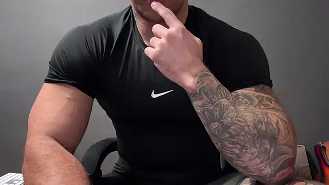 Snapshot of Mr_YourGod chatting on December 3, 2025, 5:52 am Mr YourGod online show from December 3, 2025, 5:52 am