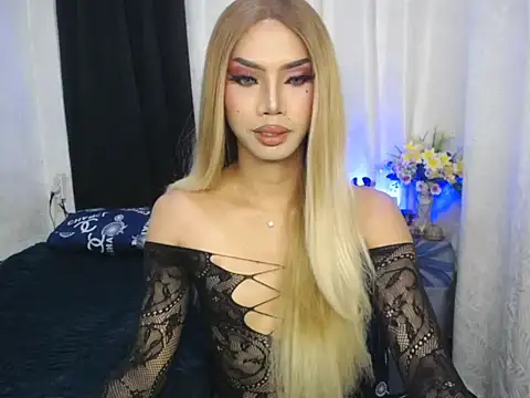 Snapshot of MirabelleNotch chatting on February 20, 2026, 1:24 pm MirabelleNotch online show from February 20, 2026, 1:24 pm