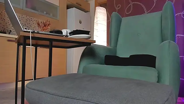 Snapshot of Yourfreebird chatting on March 2, 2025, 1:09 pm Yourfreebird online show from March 2, 2025, 1:09 pm