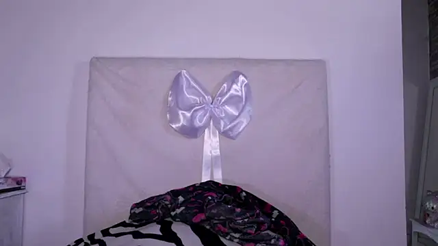 Angelas dream online show from December 17, 2025, 6:35 pm