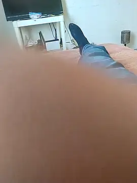 Snapshot of Pziko chatting on October 25, 2025, 9:48 pm Pziko online show from October 25, 2025, 9:48 pm