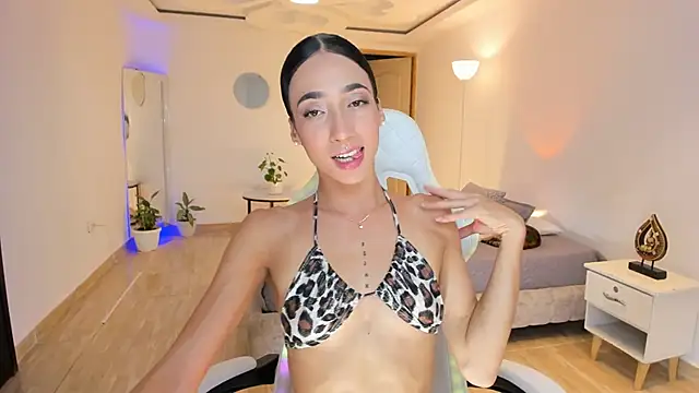 Snapshot of carleee_winter chatting on June 19, 2026, 9:53 pm carleee winter online show from June 19, 2026, 9:53 pm
