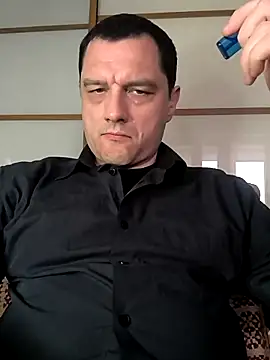 Snapshot of ExclusivePrivate chatting on April 15, 2026, 4:11 pm ExclusivePrivate online show from April 15, 2026, 4:11 pm