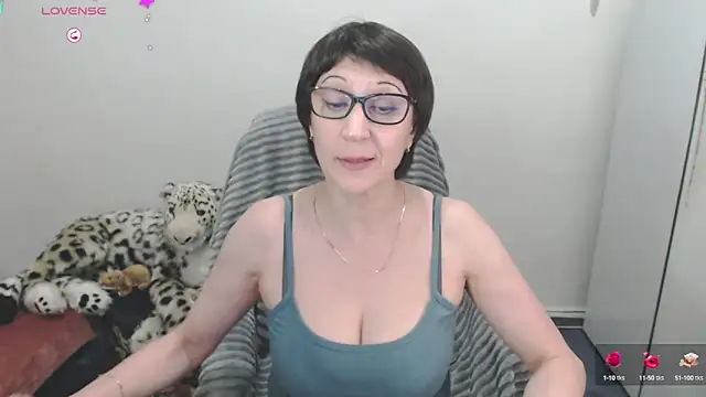 Snapshot of Ammillia chatting on February 5, 2025, 10:55 pm Ammillia online show from February 5, 2025, 10:55 pm