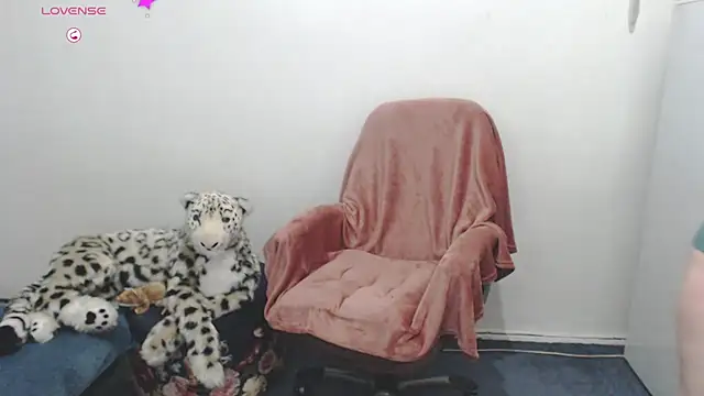 Snapshot of Ammillia chatting on January 12, 2025, 4:29 pm Ammillia online show from January 12, 2025, 4:29 pm