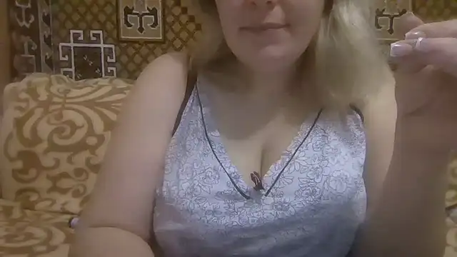 Snapshot of Diana_Britt chatting on December 1, 2025, 5:52 am Diana Britt online show from December 1, 2025, 5:52 am