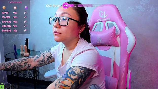 Snapshot of gentle_muse chatting on November 8, 2025, 12:25 am gentle muse online show from November 8, 2025, 12:25 am